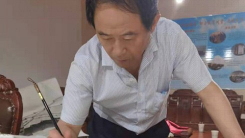 人民画家网推荐中美协会员著名画家：赵小竹